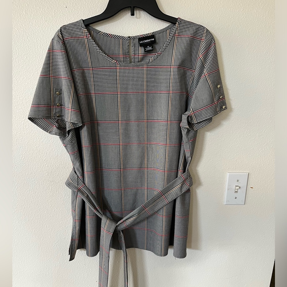 Beautiful belted gray plaid blouse by Liz Claiborne. XL